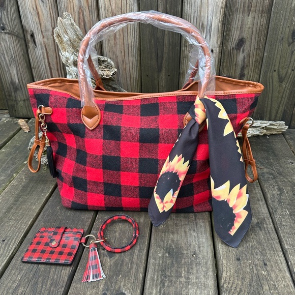 ❤️NEW BUFFALO PLAID TOTE BAG PURSE w/ CREDIT CARD ID BANGLE WRISTLET & TASSEL❤️ - Picture 3 of 9